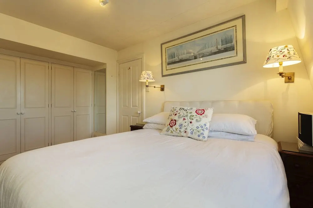 Veeve - Traditional Chiswick
