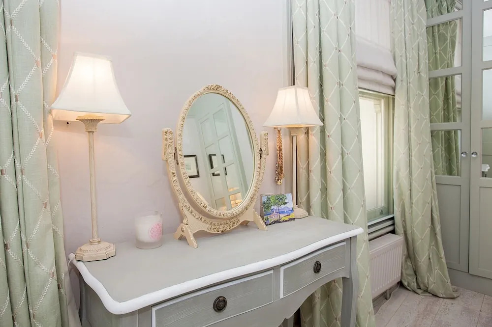 Stunning Luxurious Modern 3 Storey House in Fulham