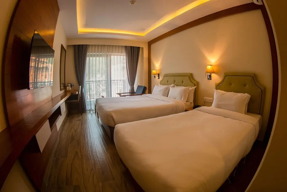 Hotel Fewa Trip