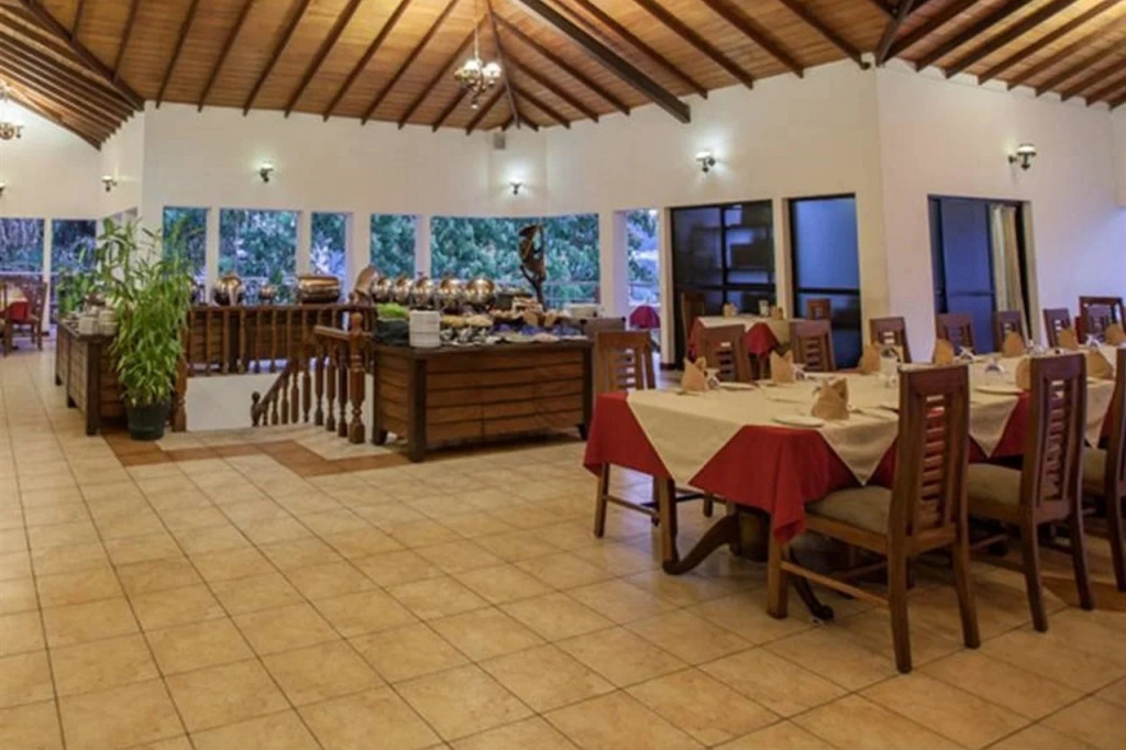 Отель Senani Hotel