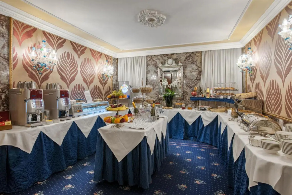 Hotel Montecarlo