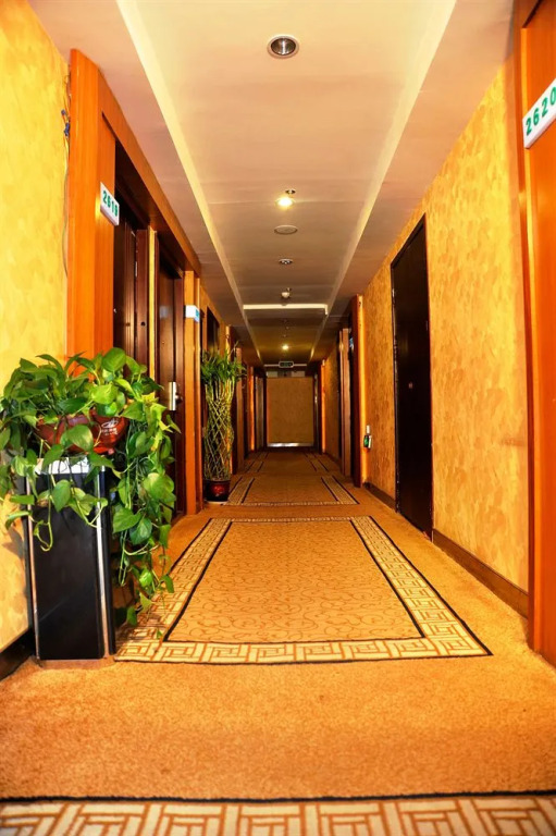 The Ruifeng Yorker Hotel