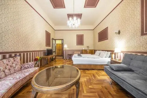 Josephine Studio