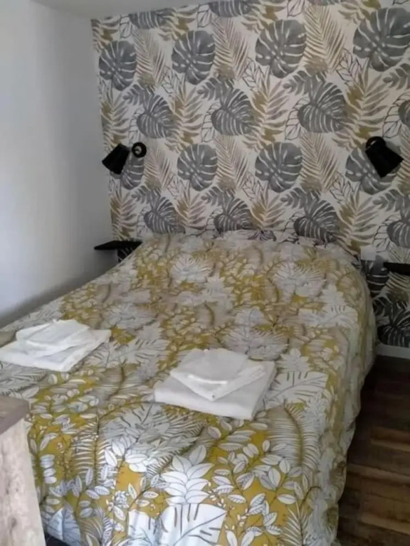 Chambres dHôtes & Studio LHosting Noix