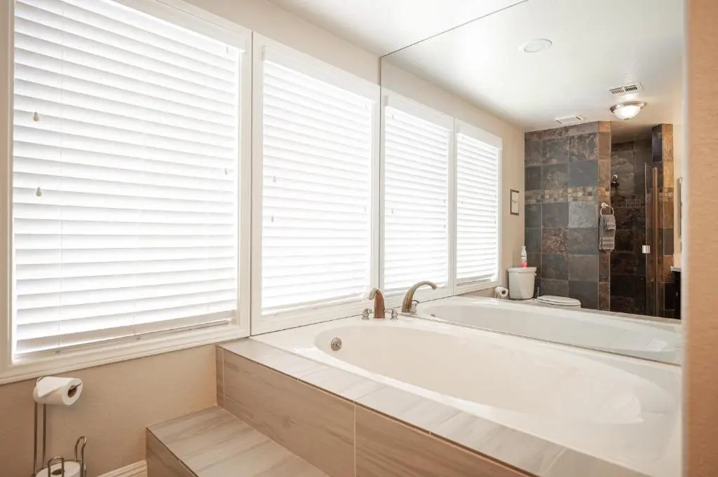 Luxury Home Near Las Vegas Strip and Airport.