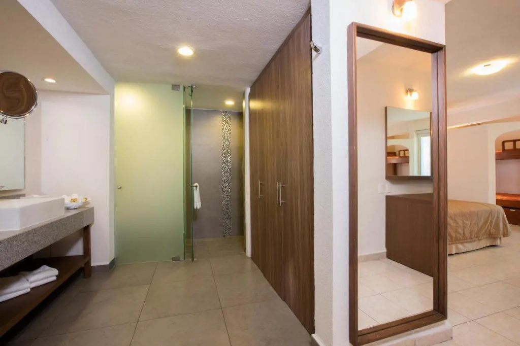 Crown Paradise Club Puerto Vallarta All Inclusive