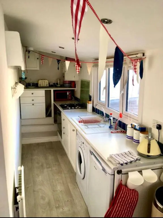 Quirky Lyme Regis Apartment Near Beach