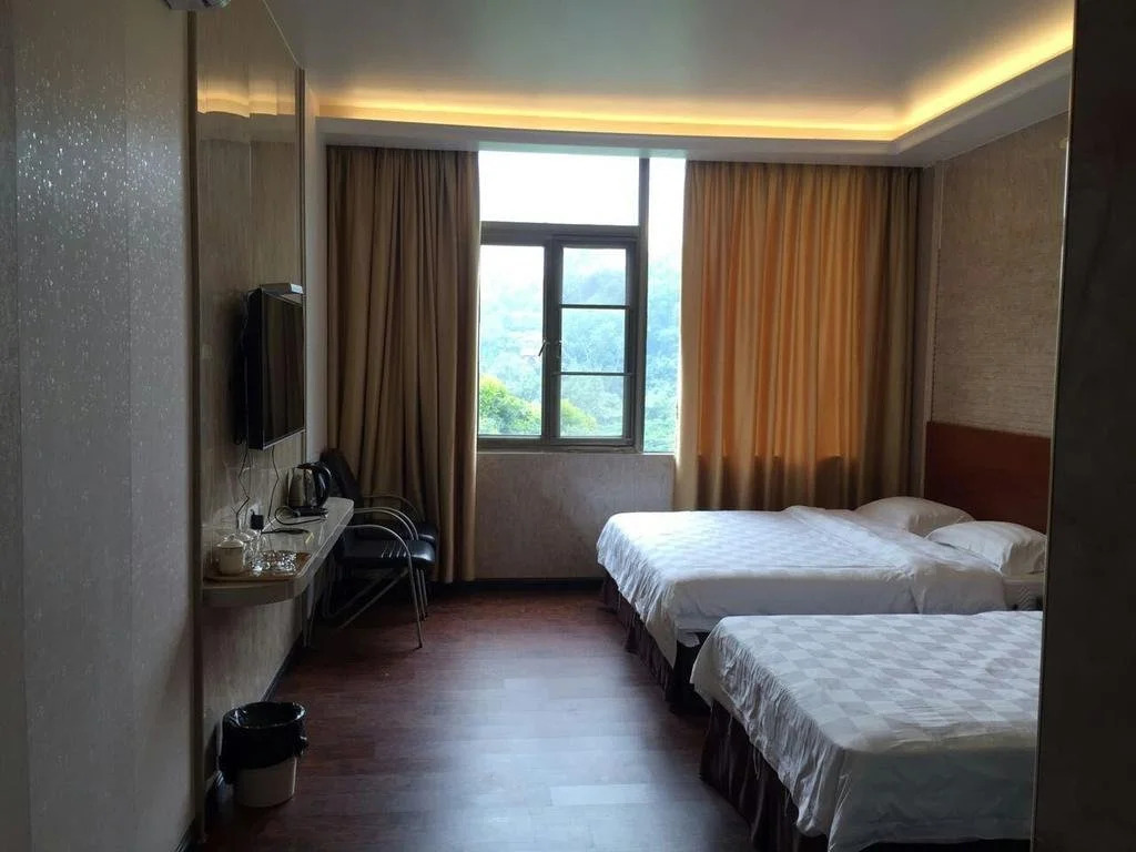 Huizhou Luofu Yixuan Hotel