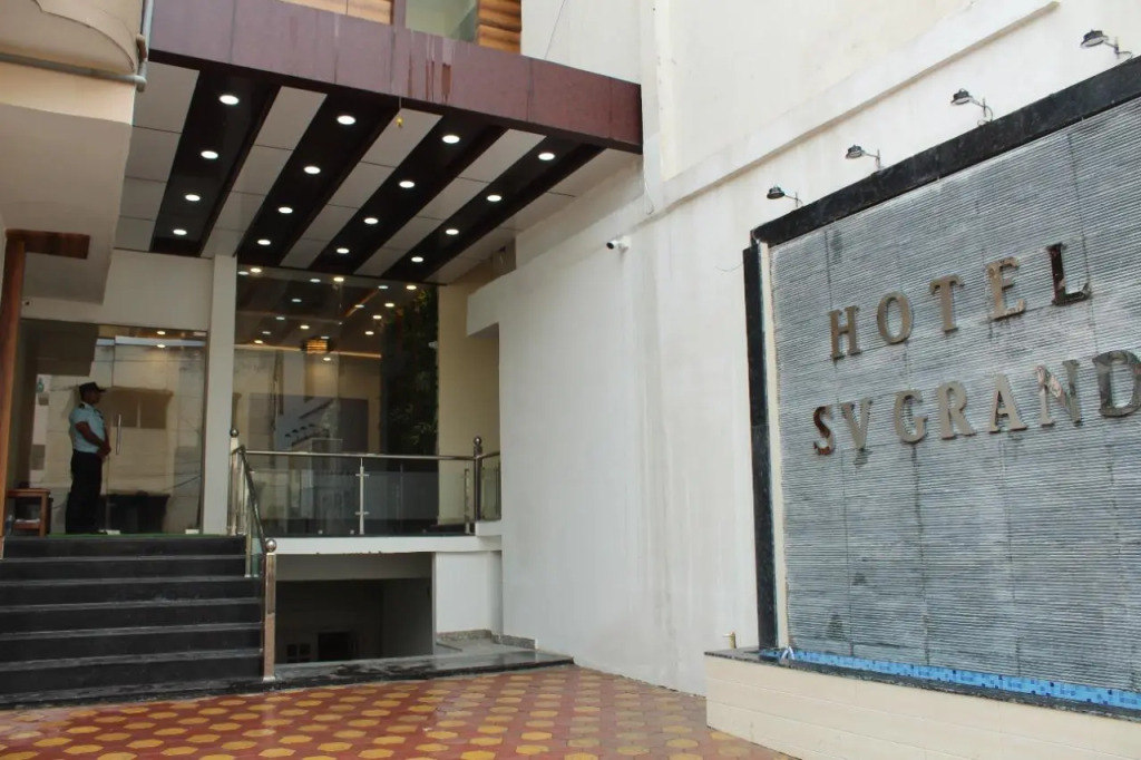 Hotel SV Grand Varanasi