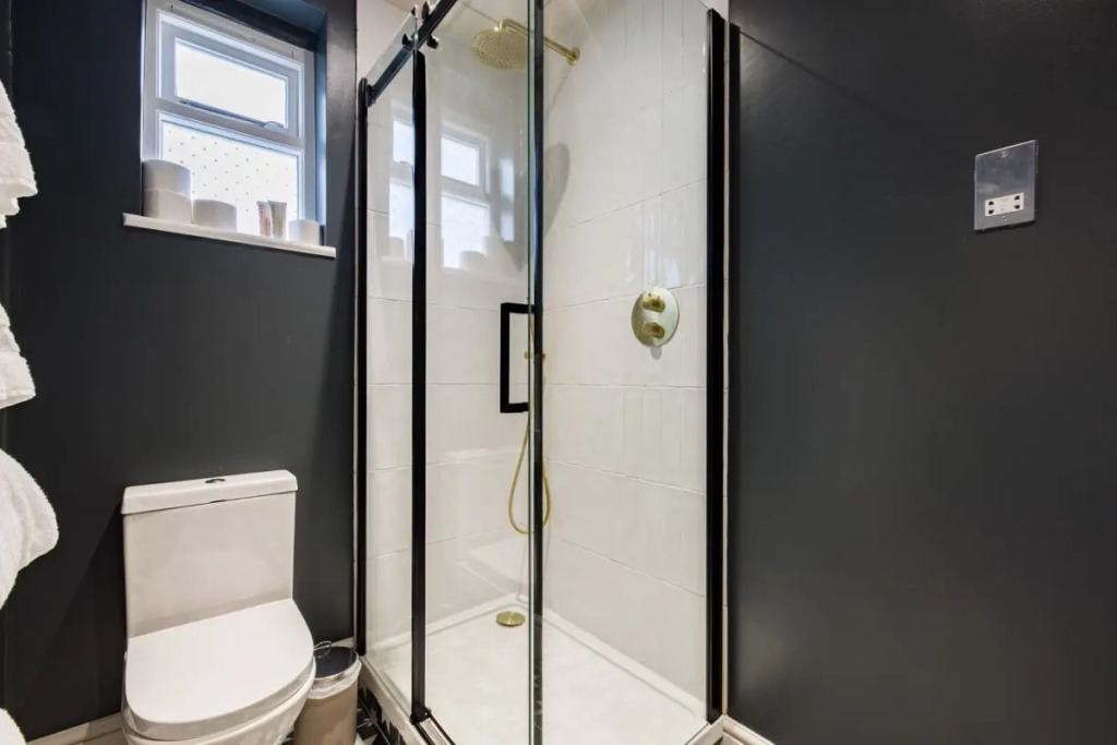 The Clapham Chambers - Stunning & Bright 3BDR Flat with Terrace