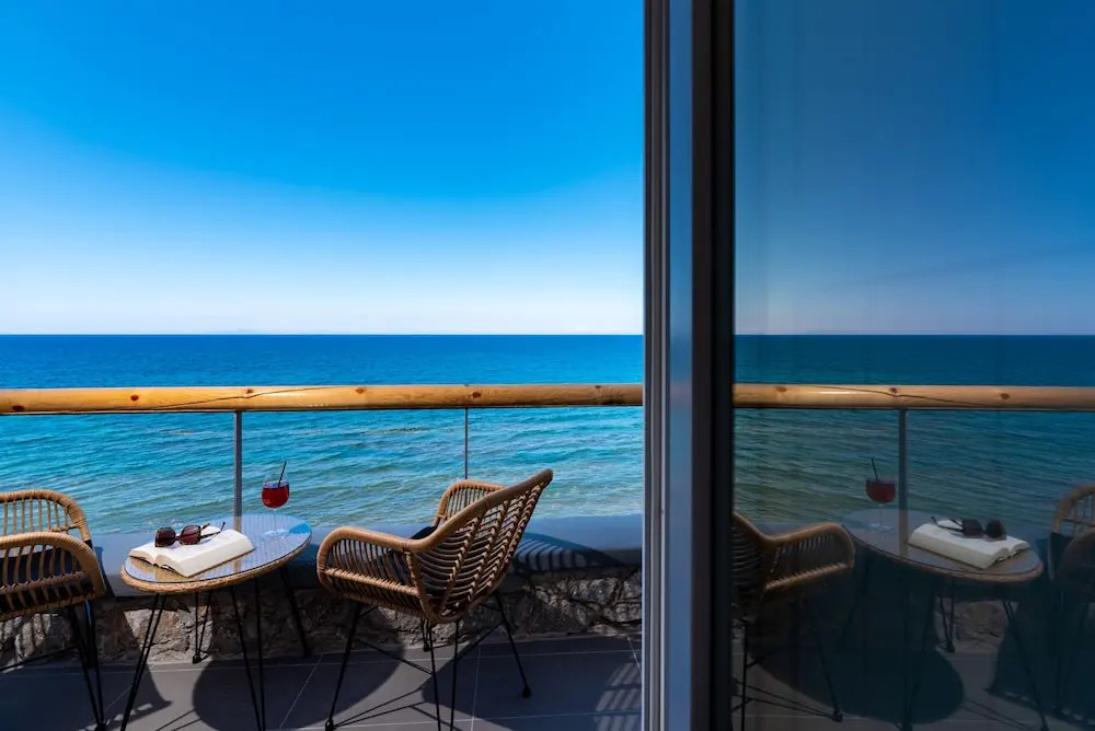 Neoma Luxury Suites