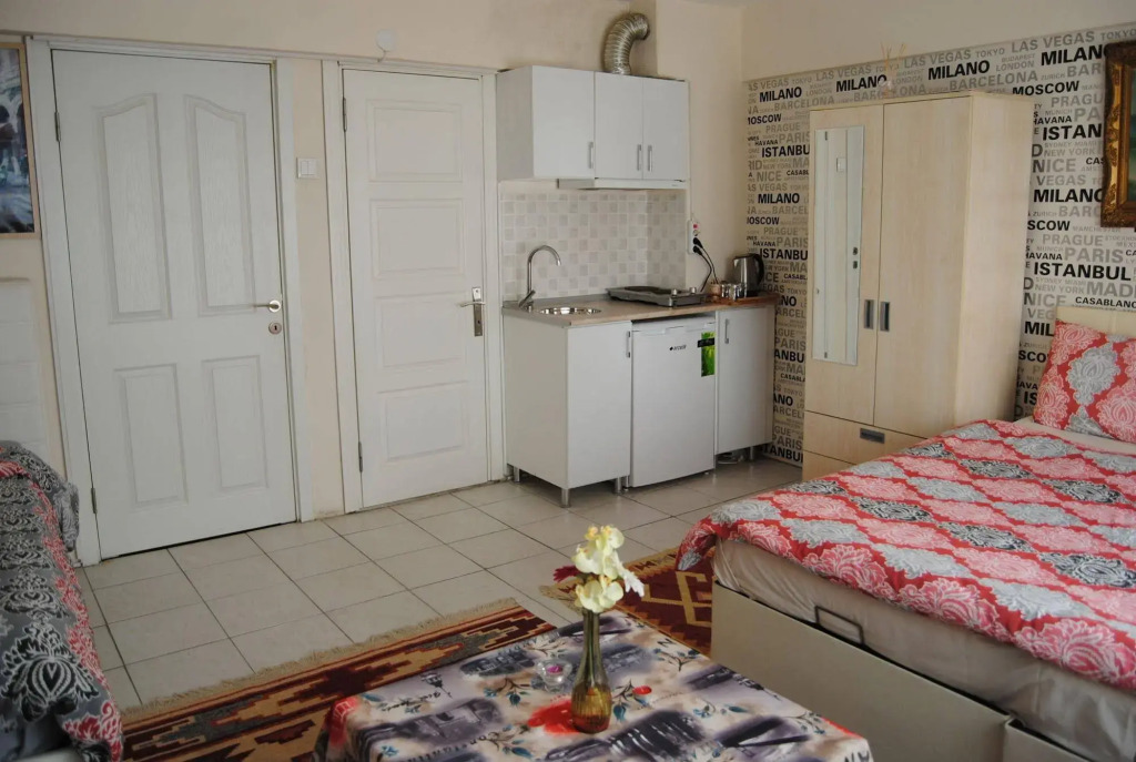 Falcon Suite