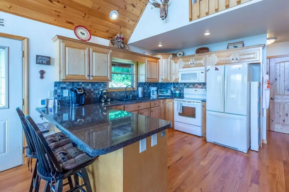 The Blue Ridge Mountain Top Cabin
