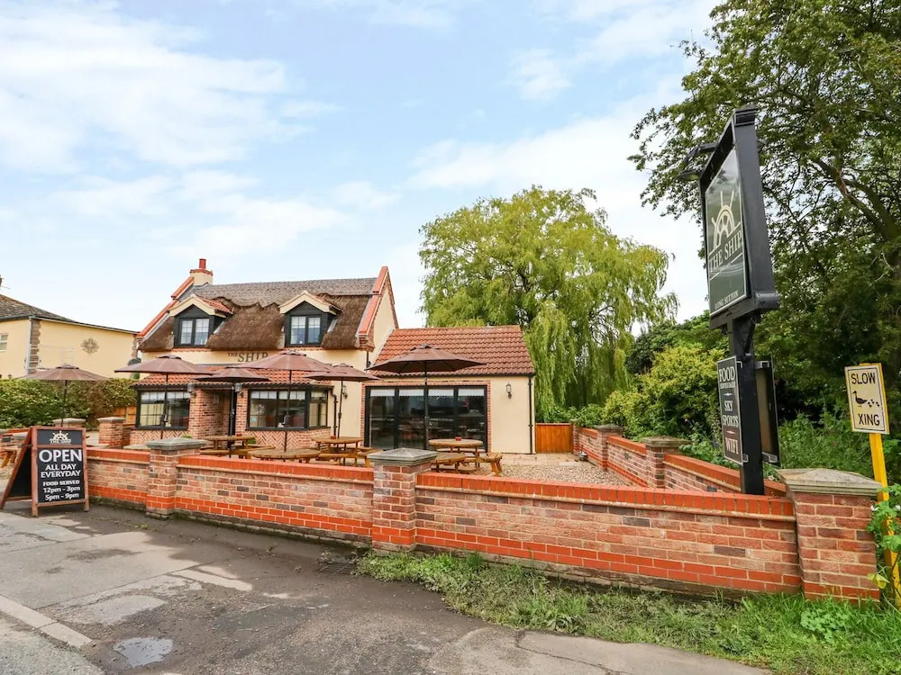 Duck Pond Cottage