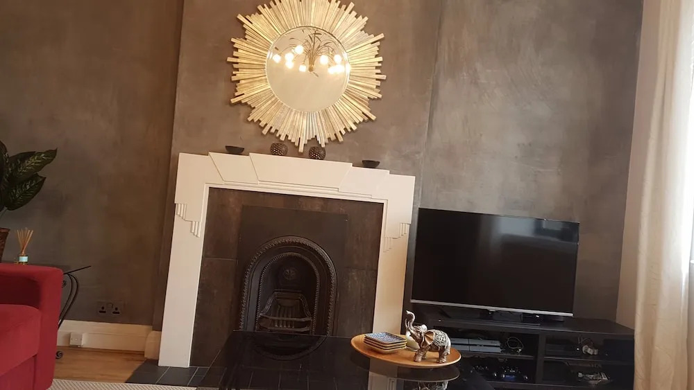 Kilburn Mansion Block Flat