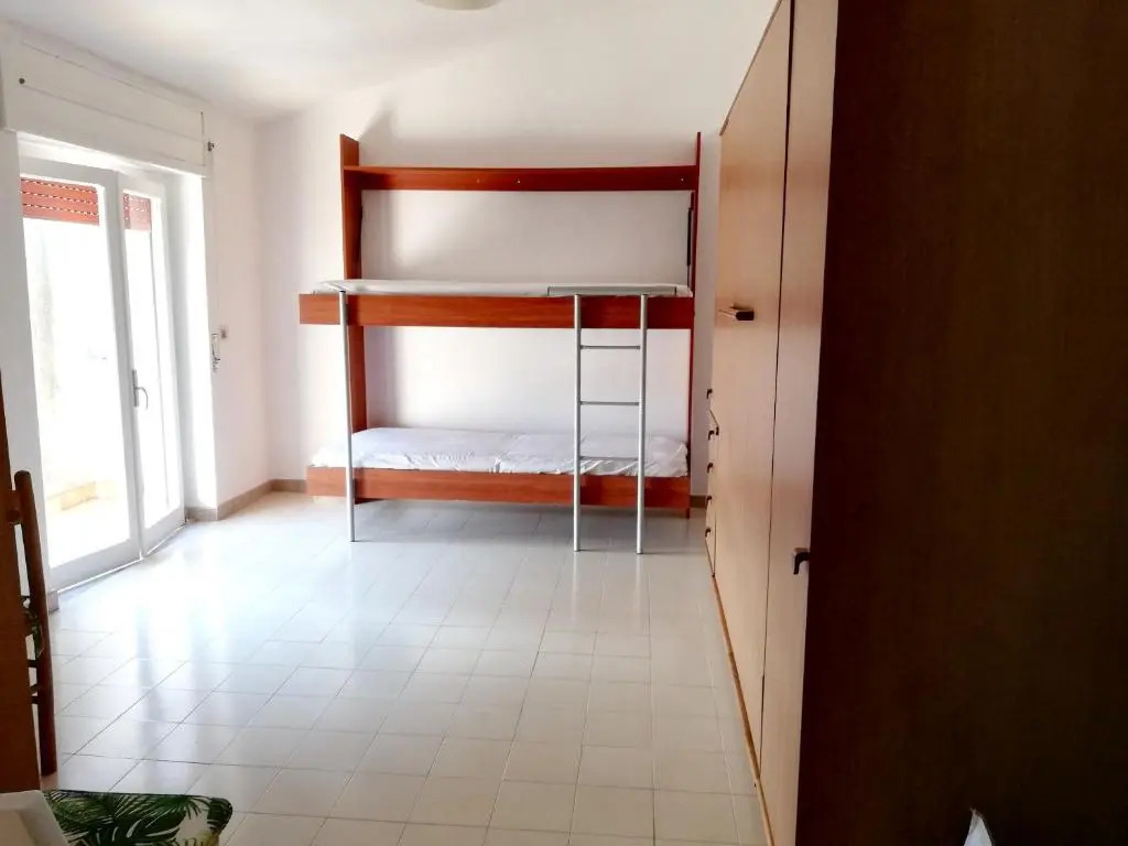 Studio Via Estate