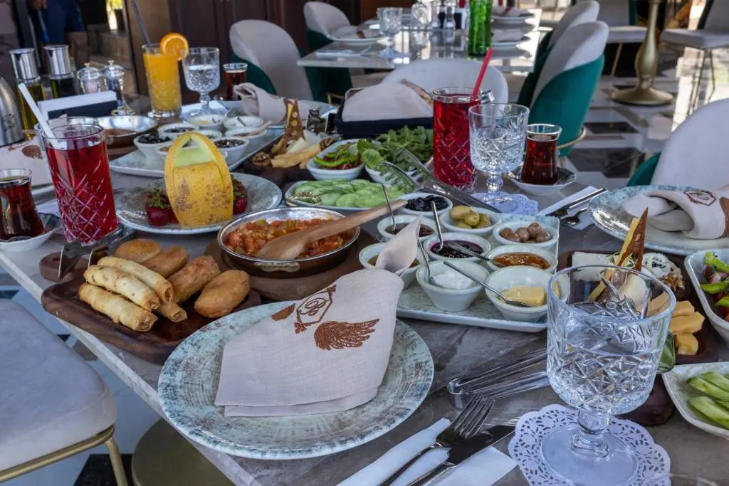 Cunda Baradiel Hotel