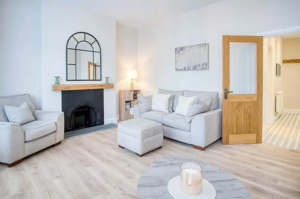 Seascape Retreat - 3 Bedroom Flat - Porthcawl