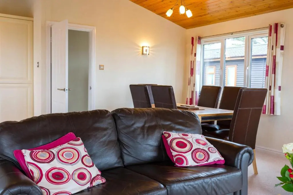 Whitsand Bay Lodge