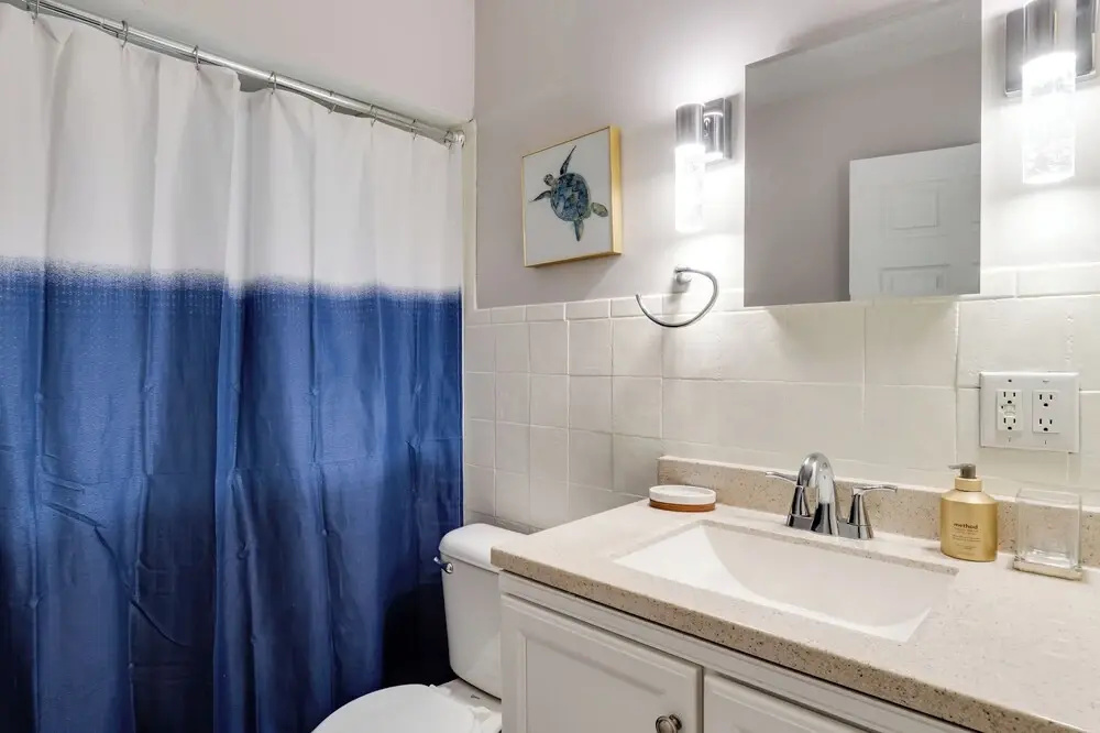 Near Family Fun! Centrally Located Indy Charmer