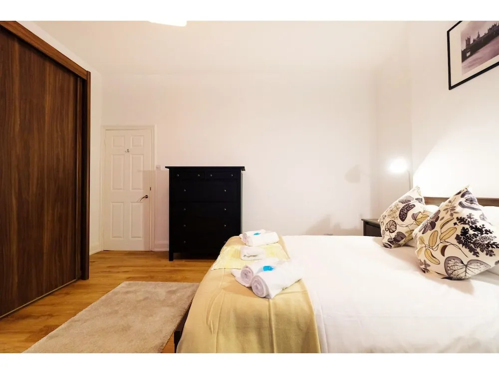 Garden Flat for 4 in Kentish Town/camden