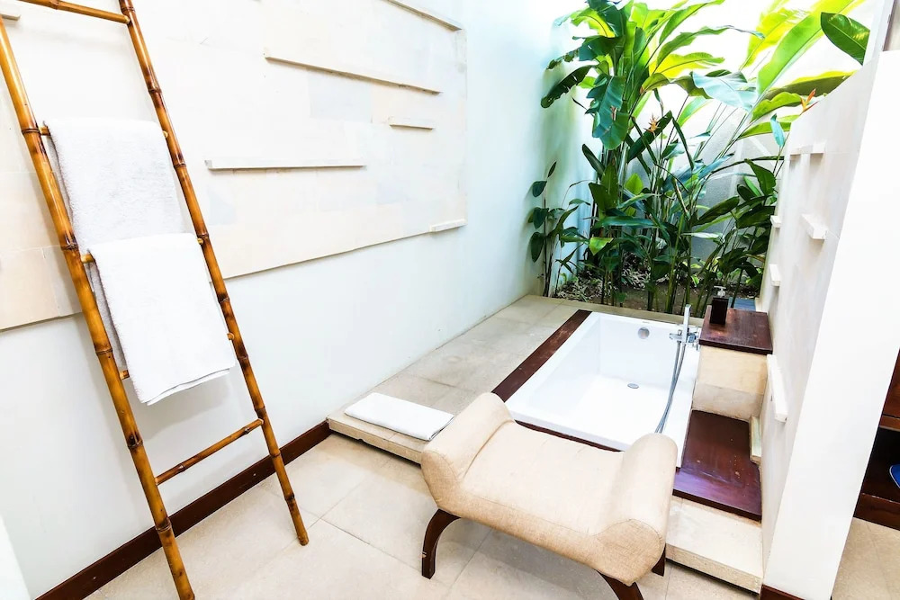 ZEN Premium Umalas Bumbak Villa