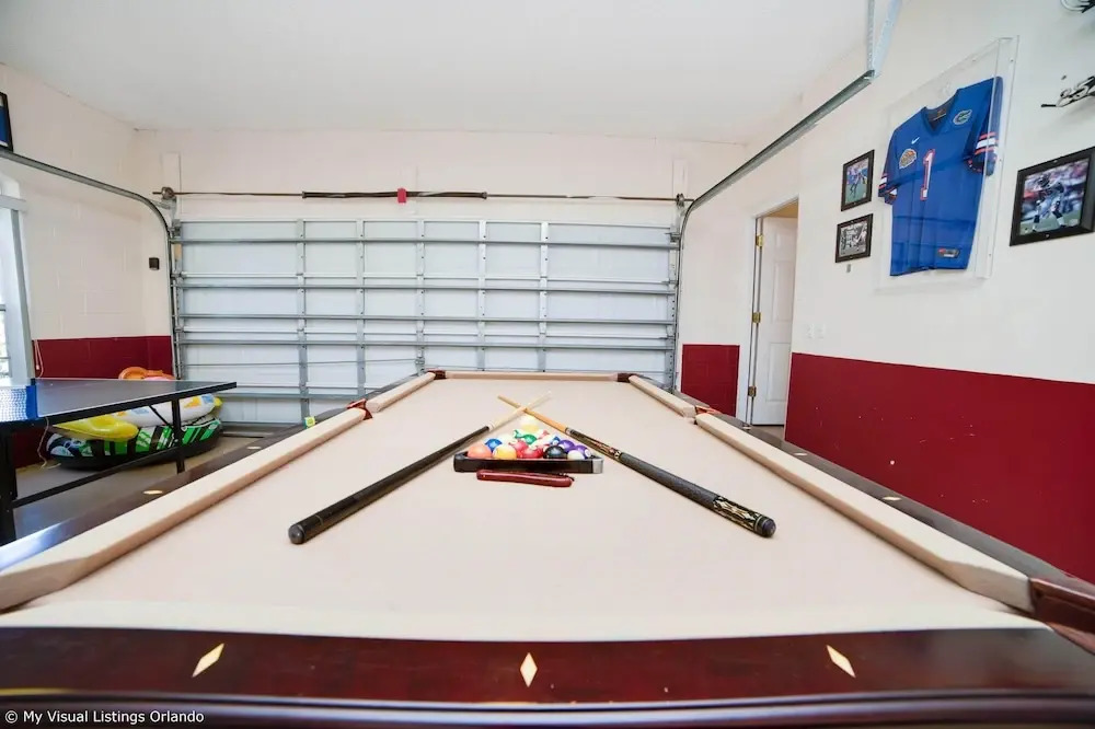Lovely Lake Front Pool Home With CDC Cleaning Standards, Game Room #5hl252