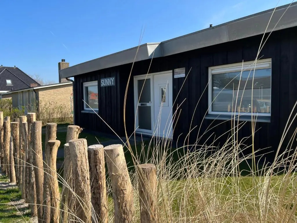 Bungalow Sunny, lekker uitwaaien op het strand