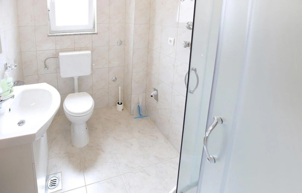 Nice Apartment in Sukosan With Wifi