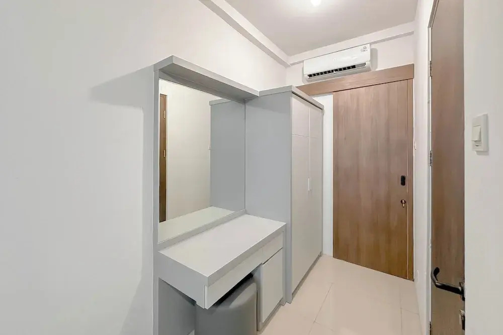 Combined Grey Toned 2Br Apartment At The City Square Surabaya