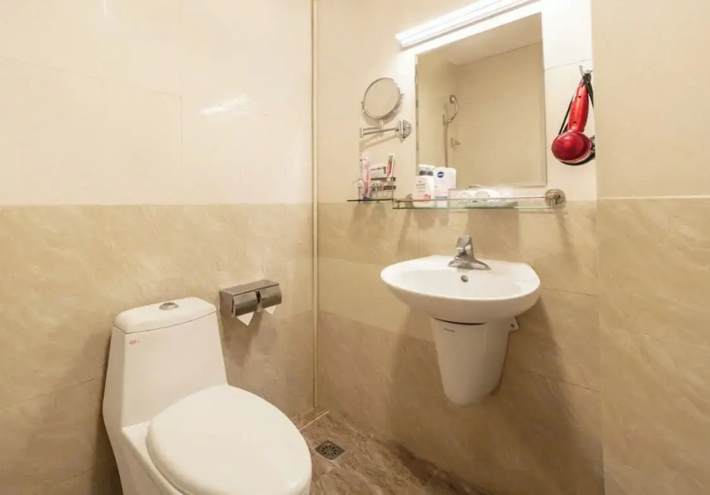 A25 Hotel - 46 Châu Long