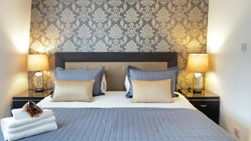 Gleneagles Village Apartments