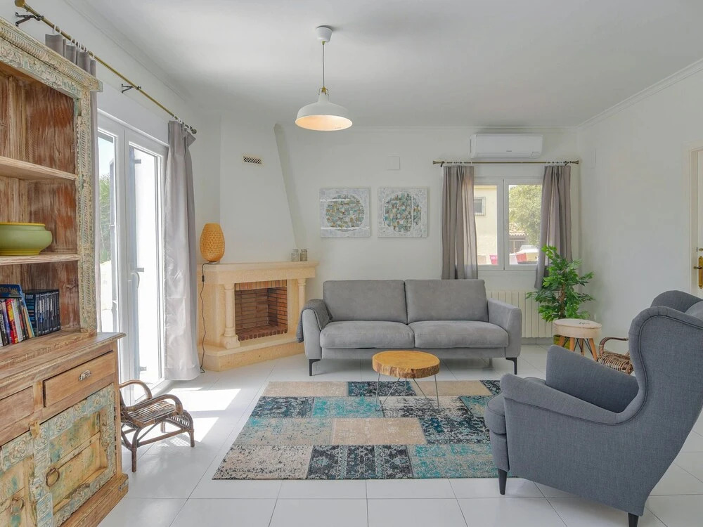 Tranquil Holiday Home in Moraira With Private Pool