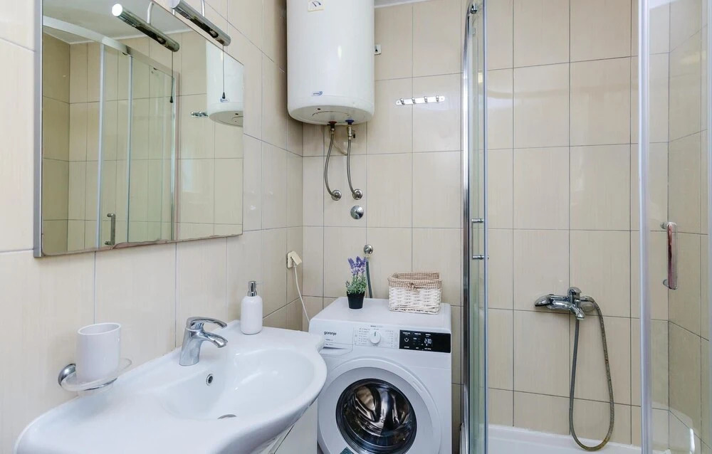 Stunning Home in Slano With Wifi, 2 Bedrooms and Outdoor Swimming Pool