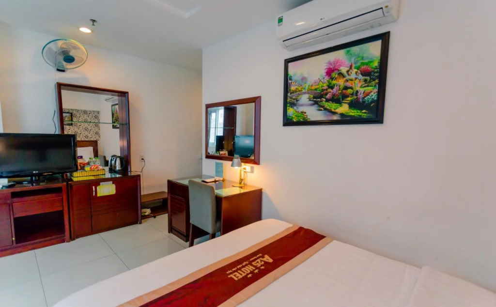A25 Hotel - 14 Lương Hữu Khánh