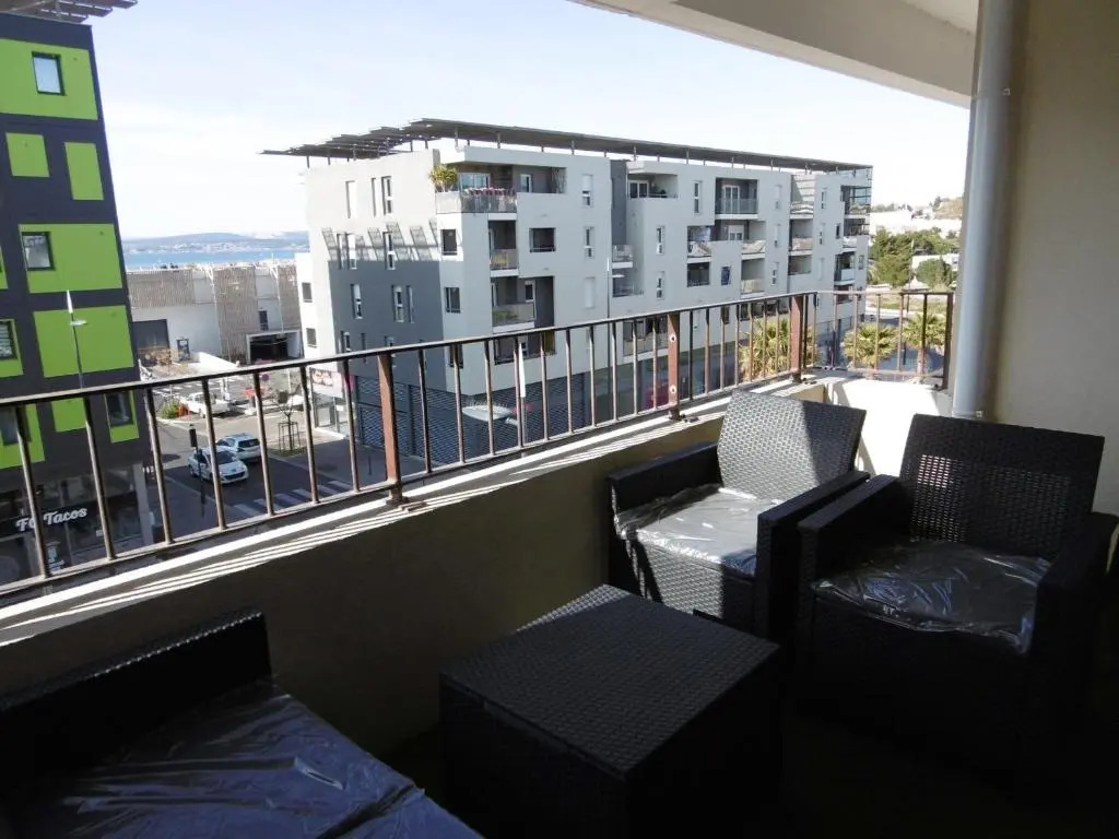 Appartement Sète, 3 pièces, 5 personnes - FR-1-472-153