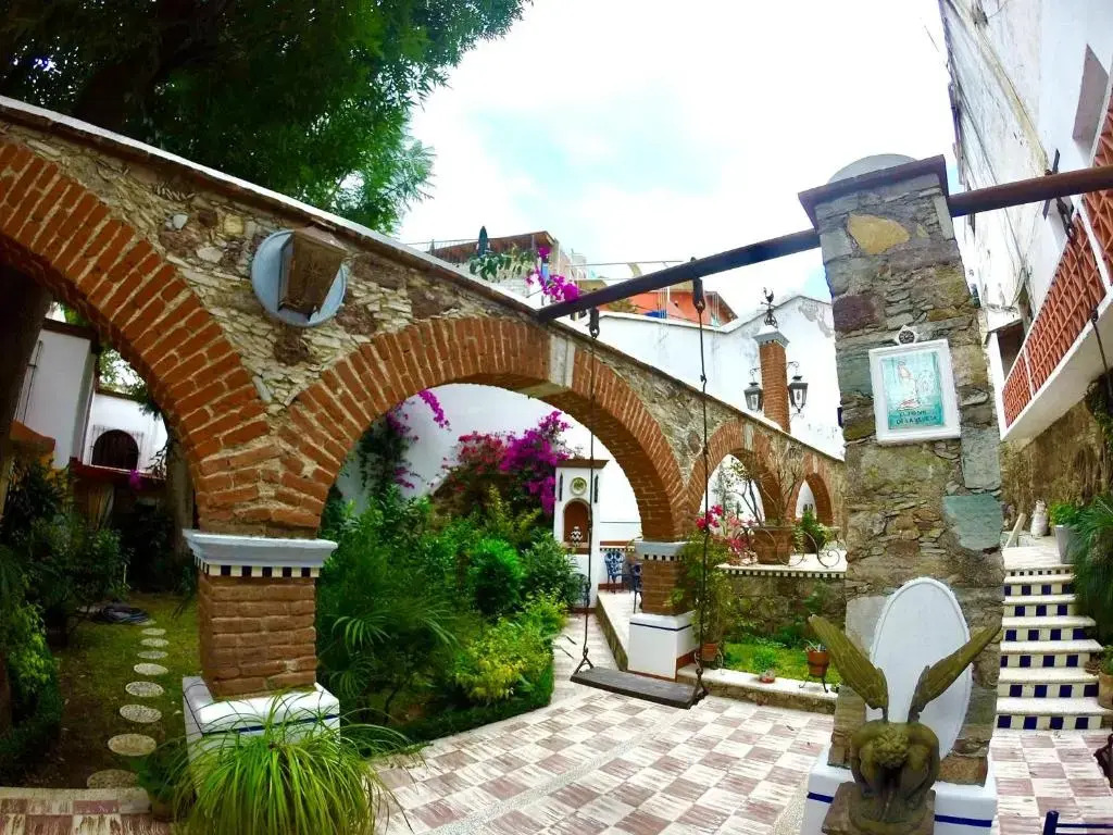 Sanbernabé tres