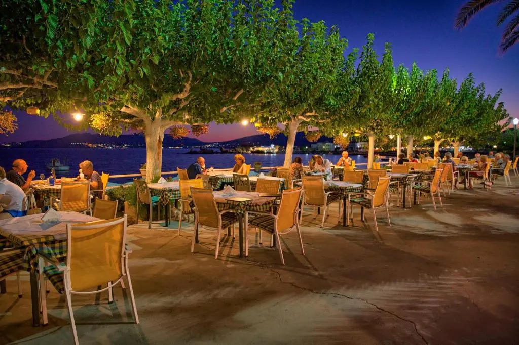 Haraki Bay Hotel and Luxury Apartments