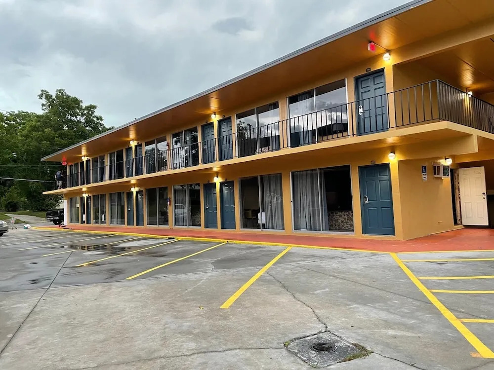 Royal Inn