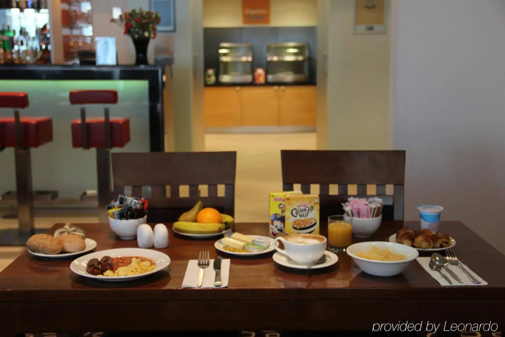 Holiday Inn Express London-Swiss Cottage