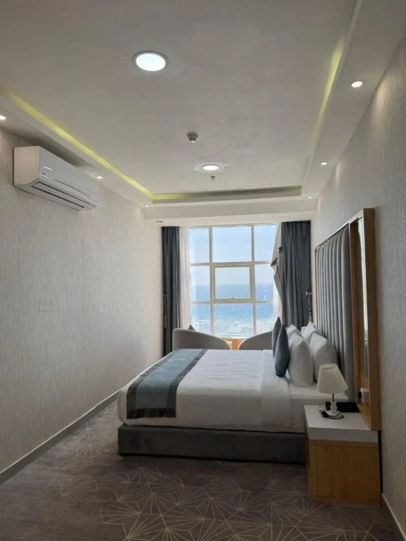 Rose Land Hotel