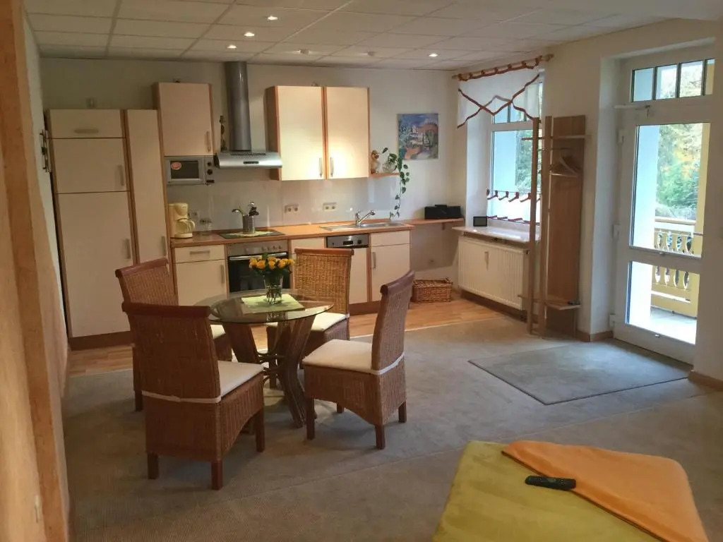 Ferienwohnung Elsterveilchen 100 m bis zur Soletherme und Theater