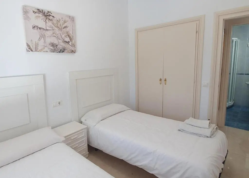 Skol 128 - Great 1-Bedroom Apartment with Sea Views
