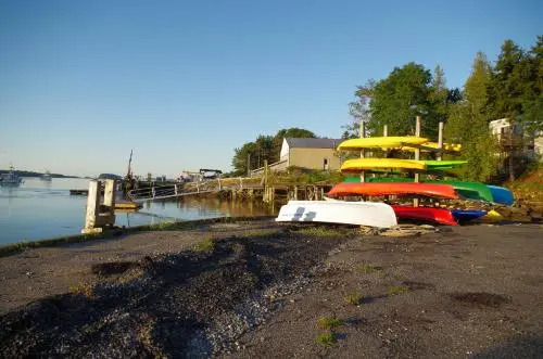 Quahog Bay Inn