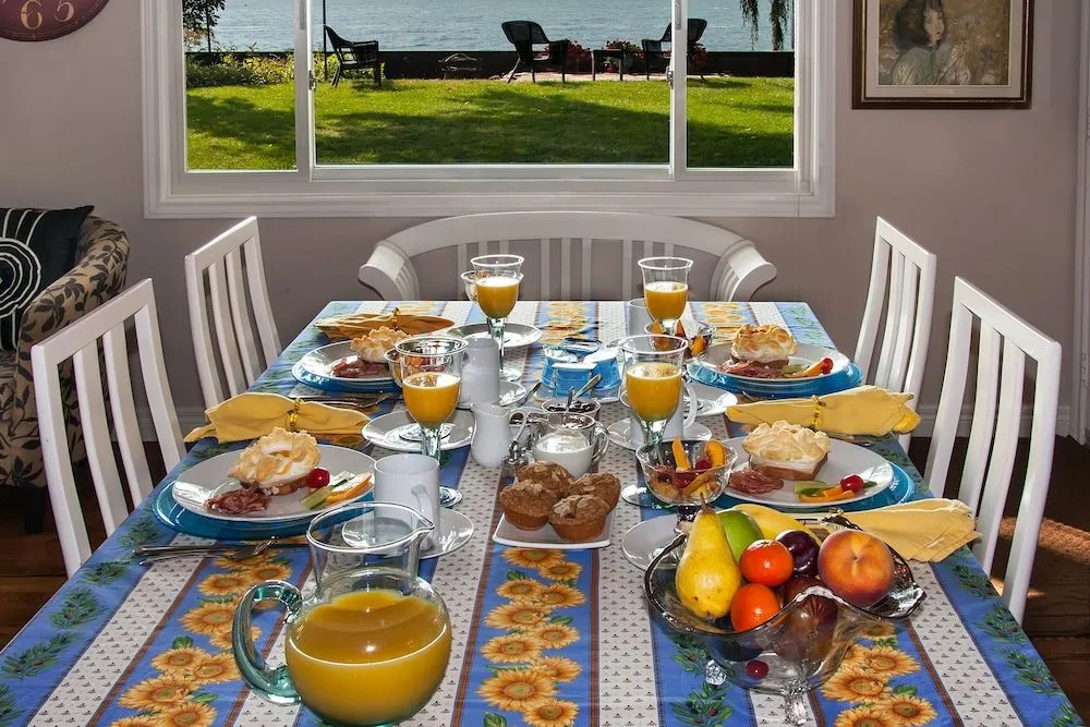 Point Pelee Lakeshore B&B
