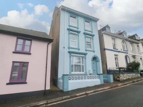 Dunholme House