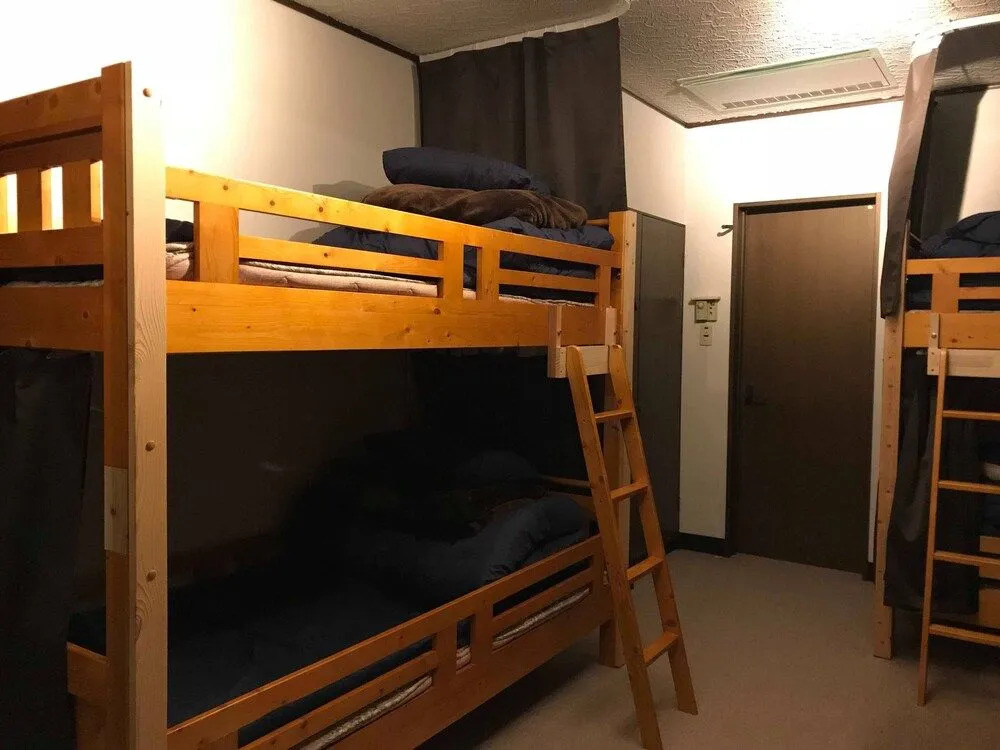 Guesthouse-Lahar- Hostel