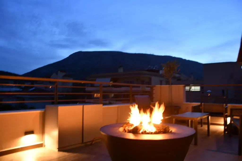 Spacious & Minimal Apartment Near Airport Paiania Coniann Filoxenia