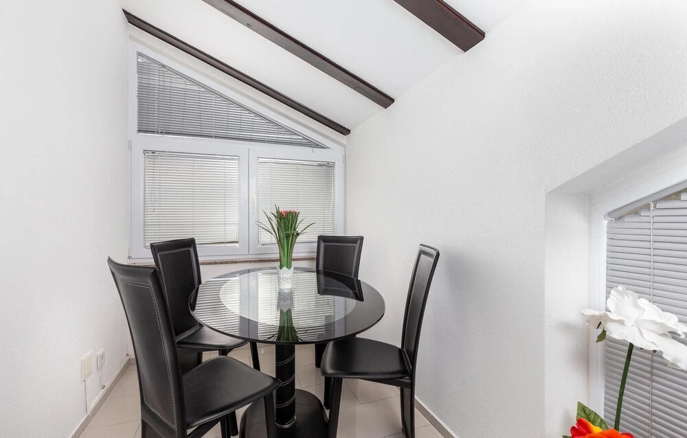 Lovely Home In Veprinac