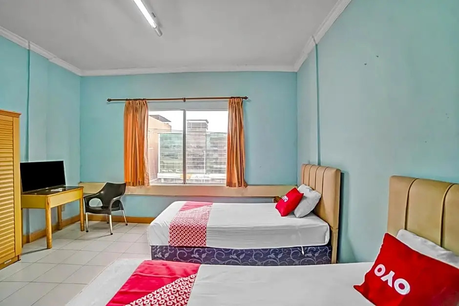 OYO Flagship 90759 Beatrix Apartment